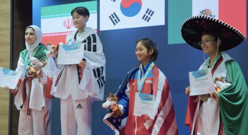성주여자중학교 김가람 선수 2023 세계유소년 태권도 선수권대회 우승