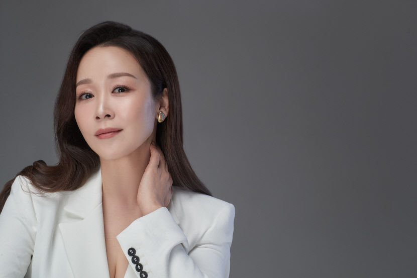 음악을 향한 사랑 이야기…소프라노 이윤경의 달콤한 인생