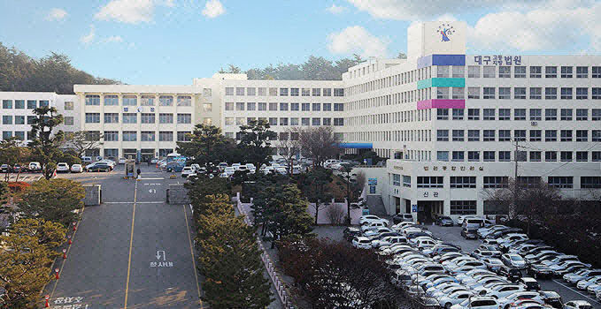 23년 연애 종지부 헤어진 전 연인 스토킹한 80대 집행유예