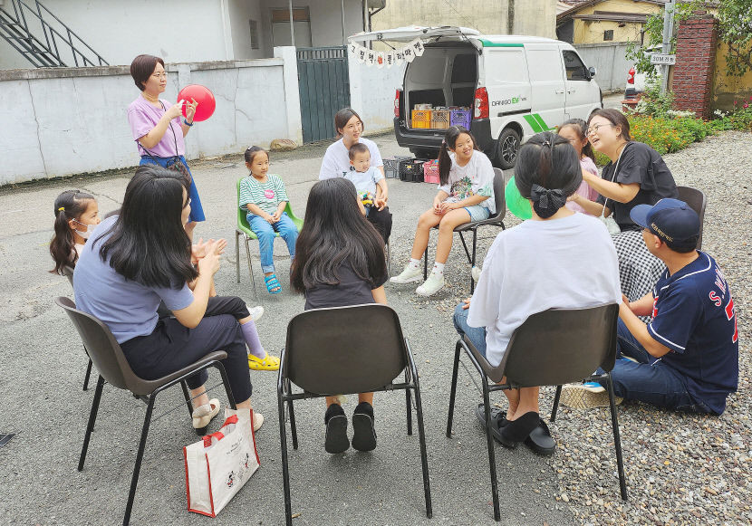 [동네뉴스] 나눔과 비움, 아이와 어른이 함께한 서재놀장