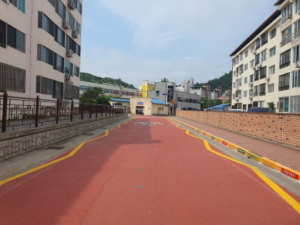 경북도내 어린이 보호구역에 안전운전 유도선 도입