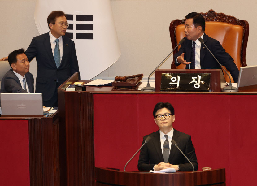 한동훈 이재명 잡법 아닌 중대범죄 혐의자… 체포안 설명엔 고성·야유도