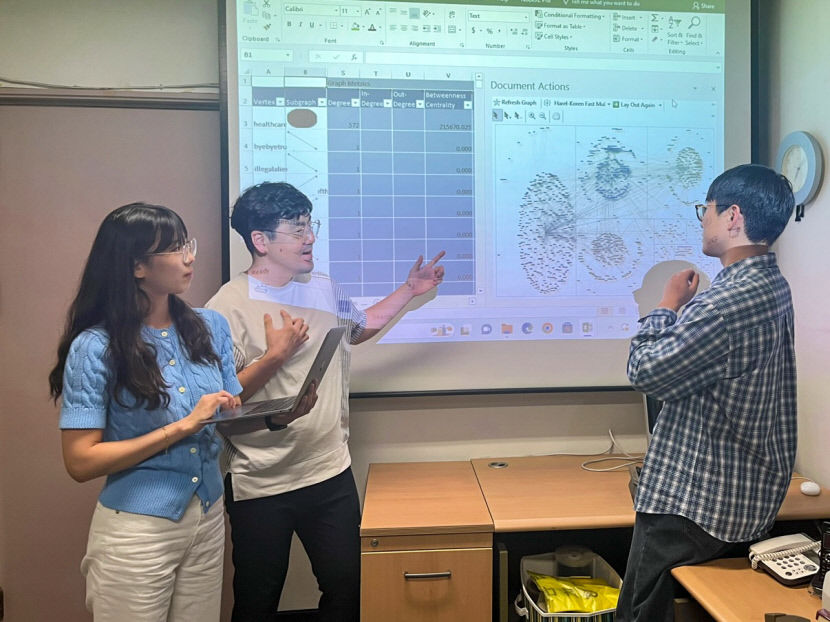 영남대 인문·사회과학 연구생들, 인문학 연구자 위한 노드엑셀 활용법 전자출판