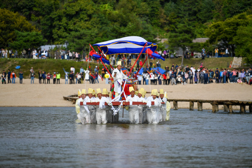 매년 가을 무섬외나무다리 축제 생각나…영주 무섬외나무다리 축제 성료