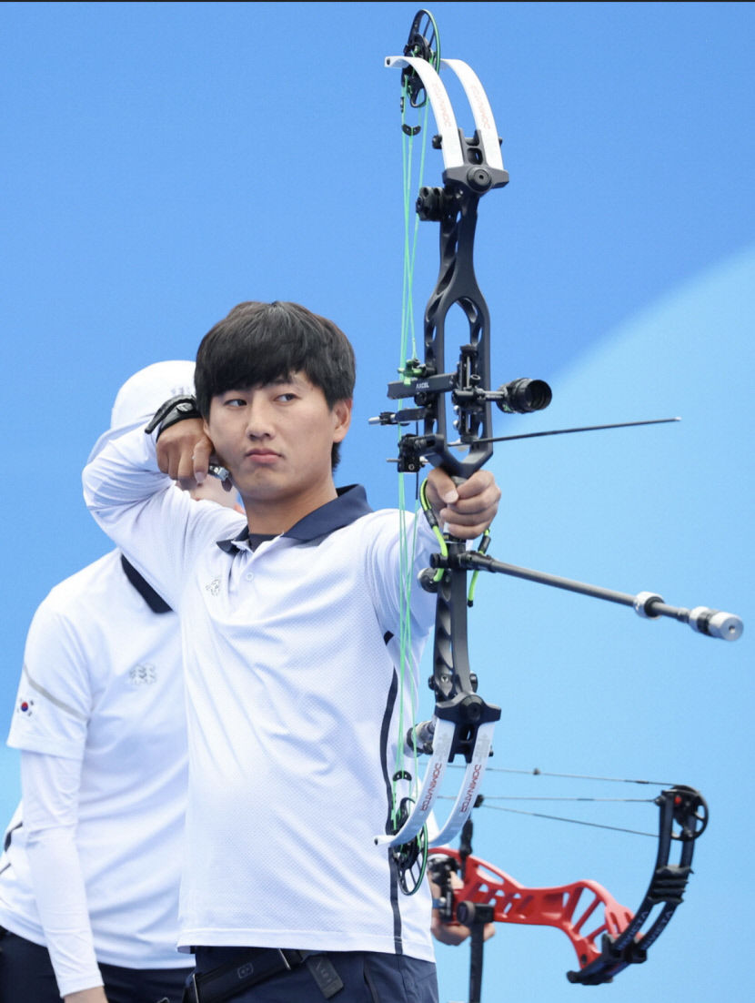 항저우 아시안게임에서 은메달 신화 쓴 주재훈…축사에 과녁 세워 연습