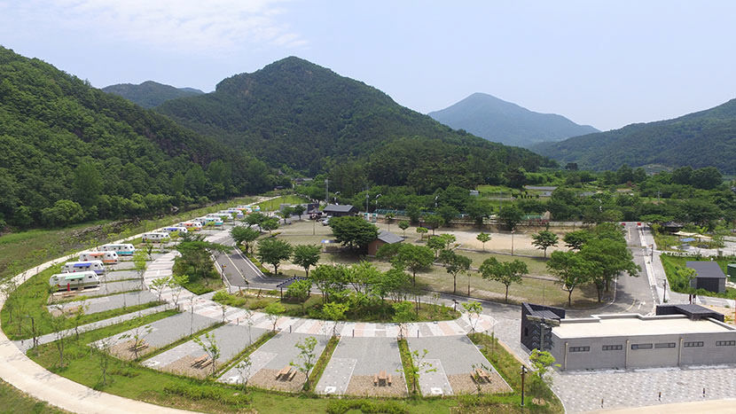 [의성 가볼만한 곳]  온 가족 즐기는 차박 의성 빙계얼음골야영장 안성맞춤