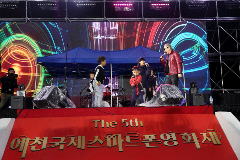 스마트폰으로 만나는 색다른 영화세상