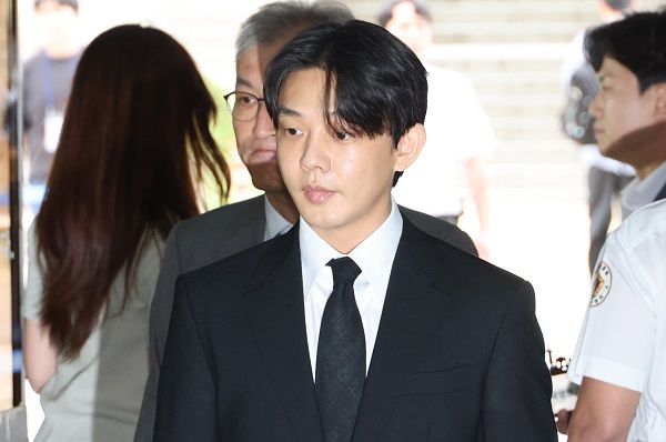 유아인1.jpg