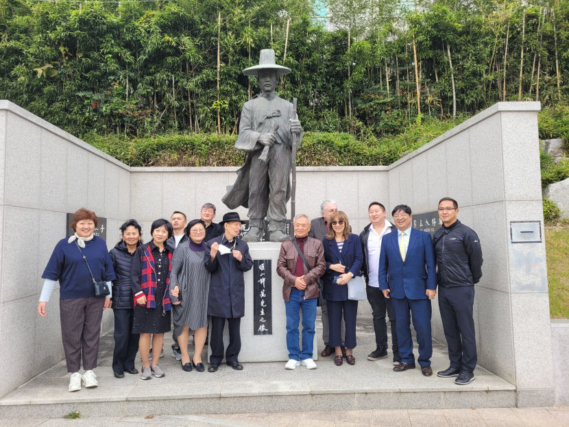 독립유공자 왕산 허위 선생 후손, 13명 할아버지 고향 방문
