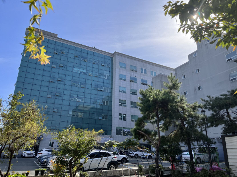 [의료 특집] 양지기쁨병원, 경산지역 최초 로봇재활치료 시행