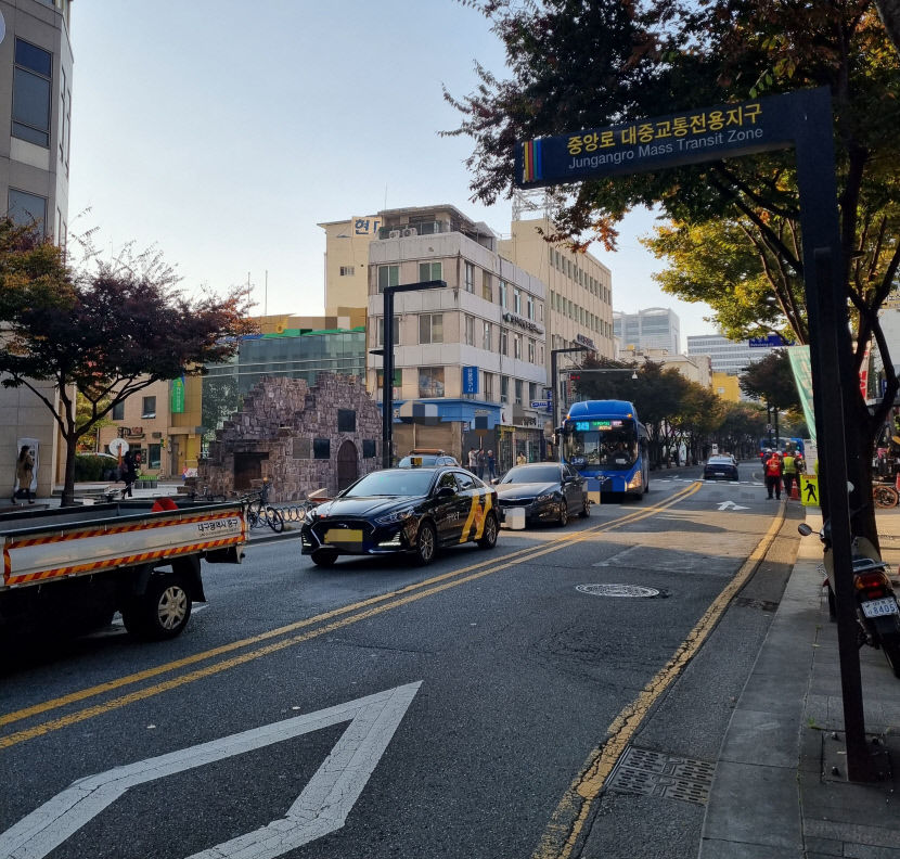 중앙로 대중교통전용지구 해제 첫날, 교통 혼란 없었다