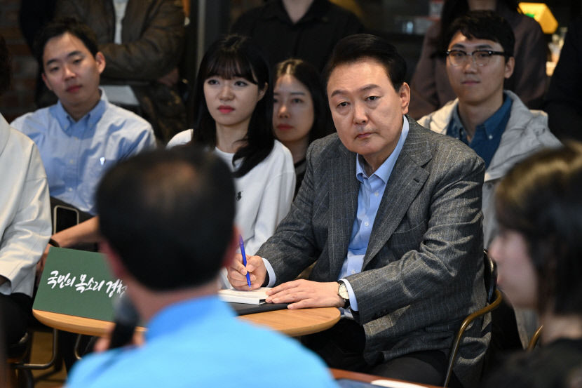 尹 재정 늘리면 고물가로 서민 죽어…선거 아닌 국민 위한 정치할 것