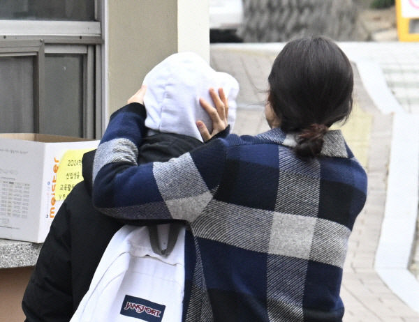 올해 수능에도 든든했던 대구 경찰···시험장 인근 교통관리 만전에 수험생 이송 등 지원