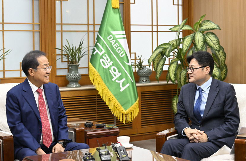 홍준표, 홍익표 만나 달빛鐵 특별법 연내 처리 주문…복선 전철 강조