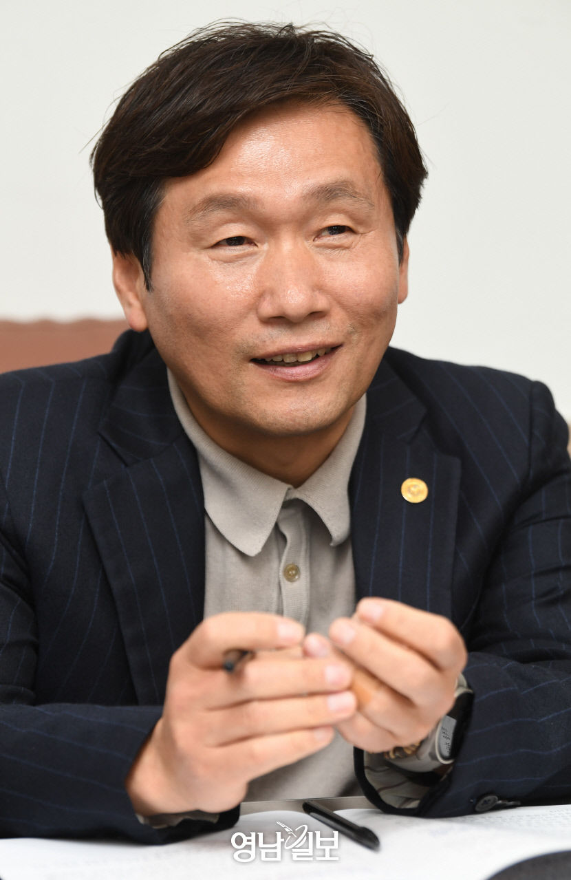 [경산 뉴 파노라마 .9·(끝)] 조현일 경산시장 인터뷰 ICT융복합·첨단소재부품·의료·화장품산업 미래 성장동력 속도