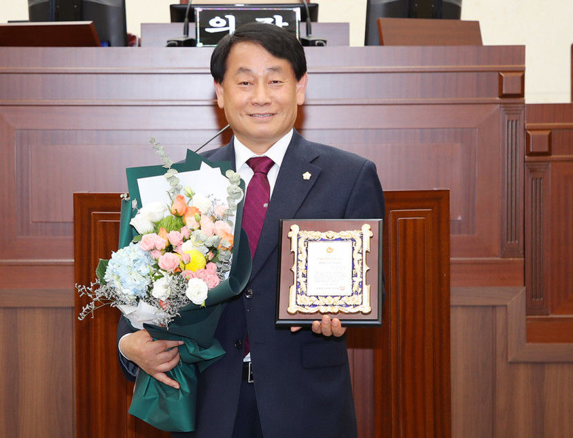 황재철 경북도의회 예결산위원장, 서울평화문화대상 광역의정대상 수상
