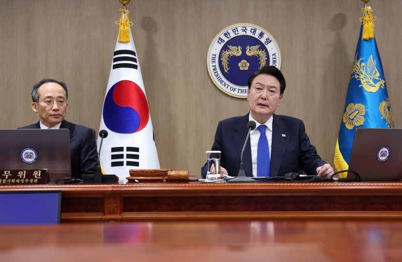 尹, 부산엑스포 결정 앞두고 팀코리아 종료 휘슬 울릴 때까지 뛸 것…정부전산망 대응 지시도