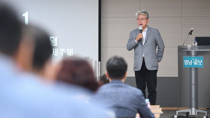 비명계 조응천, 이상민 탈당 비난하는 친명계 의원들 두고 학폭 가담자