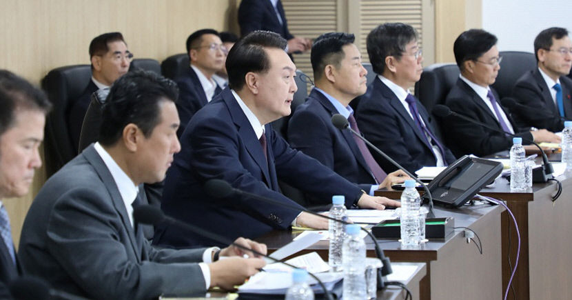 尹 북 ICBM 압도적 대응하라…한미일 공동대응 적극 추진