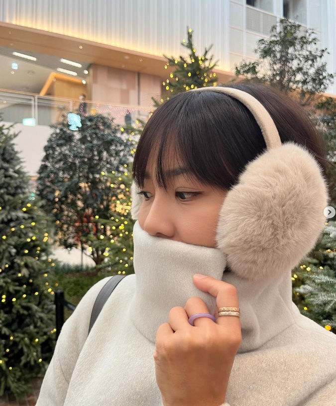이윤진.jpg
