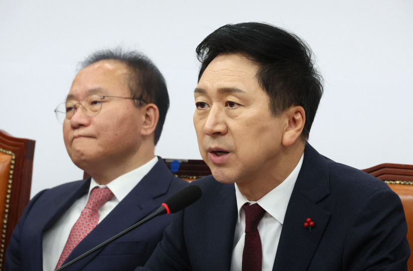 與 비대위원장에 한동훈…김기현 잘할 것 이준석 당 파악 시간 걸릴 듯
