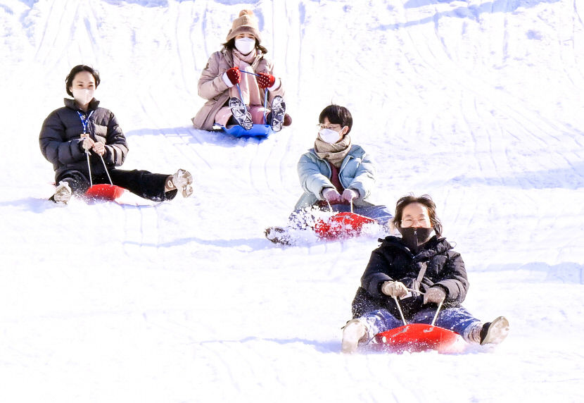 2023122601000855700035581