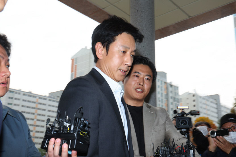 경찰 숨진 남성, 배우 이선균으로 신원 확인
