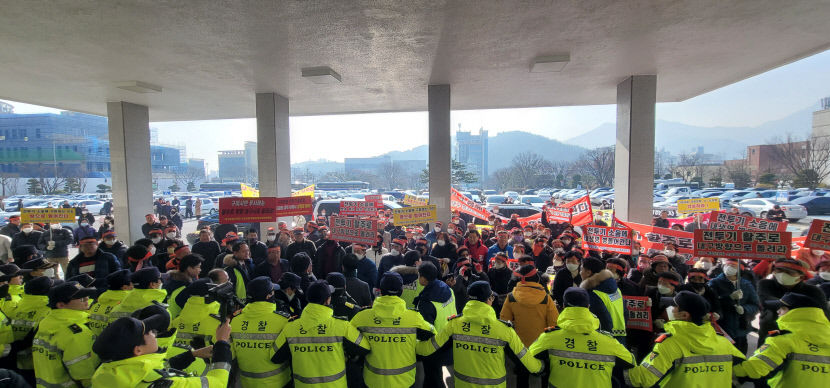 구미 방향 설계 신공항 활주로 방향 대구로 바꿔라