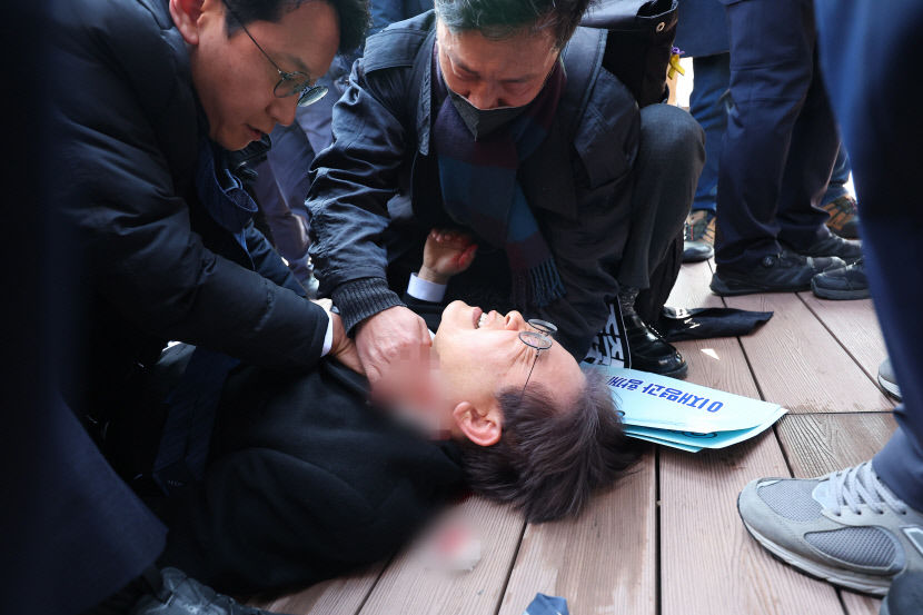 이재명 대표 서울대병원 후송 후 수술 예정…더불어민주당 괴한에 의한 테러 규탄