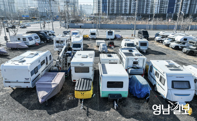 [포토뉴스] 캠핑카와 카라반에 점령 당한 대구 달서구 공영임시주차장