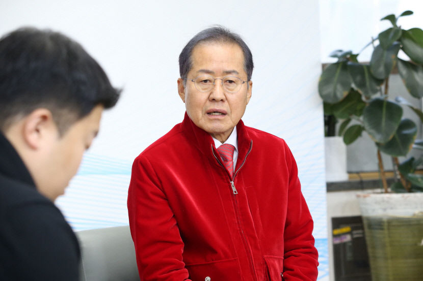 홍준표 시장의 직격탄 달빛철도 보고 수도권서 표 주나