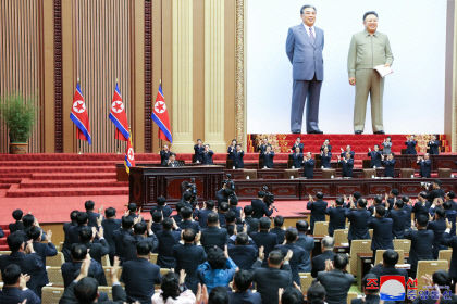 北 김정은 韓 주적 헌법 명기…조평통 등 대남기구 정리하며 긴장 고조