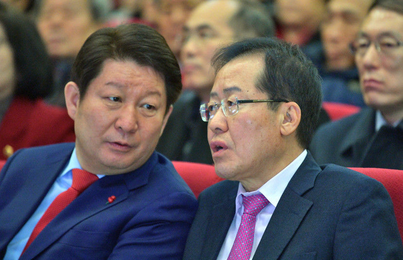 현직 대구시장이 전직 대구시장에게 직격탄 날렸다…洪-權, 무슨 일일까