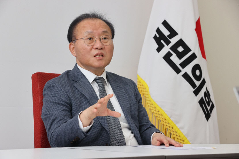 국민의힘 윤재옥 원내대표 달빛철도 특별법 통과에 정치적 위험 감수했다