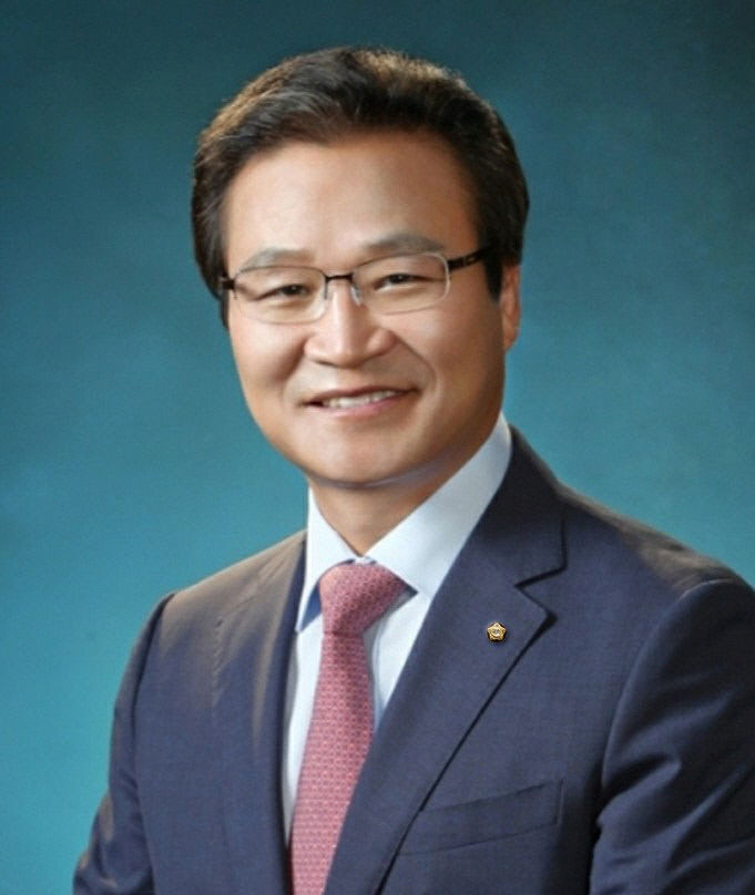 대구 달서병 재선 도전 김용판, 권영진에 참 염치 없는 전임 시장