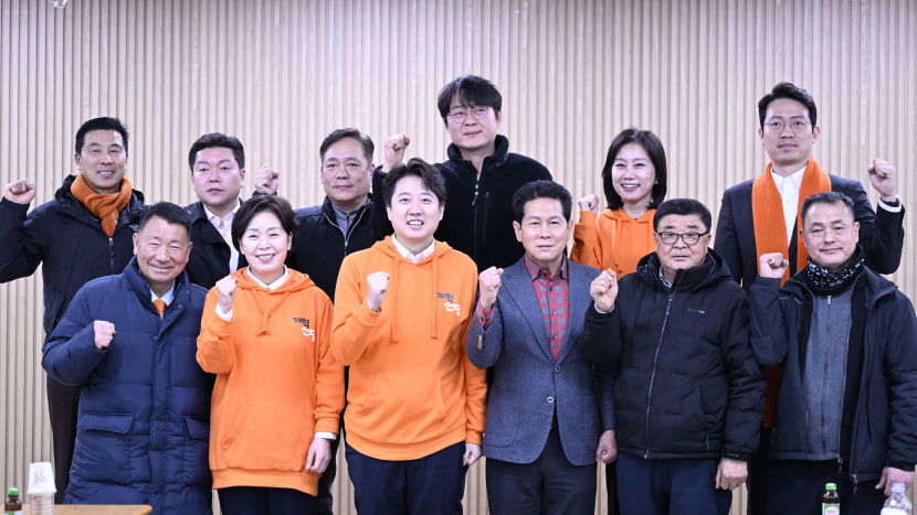 이준석, 김건희 명품 가방 수수 해명 앞둔 尹에 강한 어조라도 대리 사과 지적 벗어나지 못할 것
