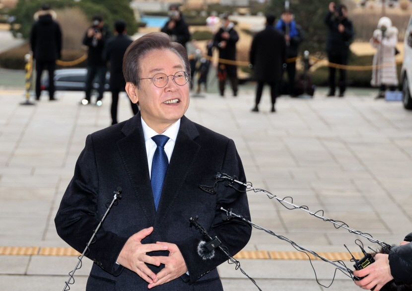 [속보] 민주당 이재명 준연동제 안에서 승리의 길 찾겠다…통합형비례정당 만들 것