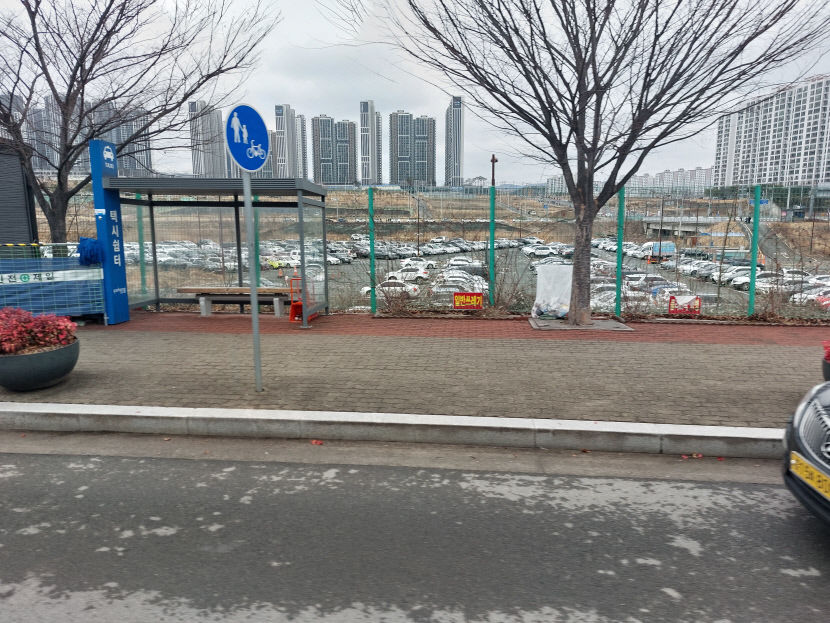 [단독] 주차수요 고작 77대? 국가철도공단 잘못된 용역 탓에 주차지옥 된 포항역