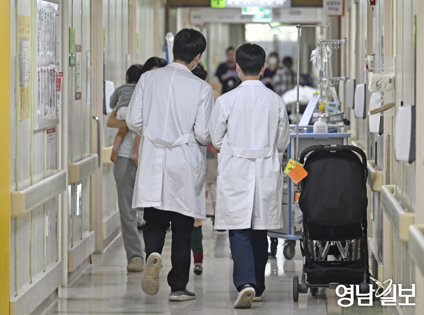 당장 파업 안해 전공의 단체 신중모드…비대위 체제로 전환