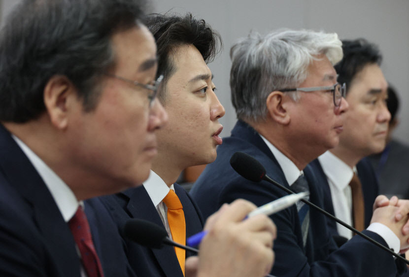 2024021301000347200013811