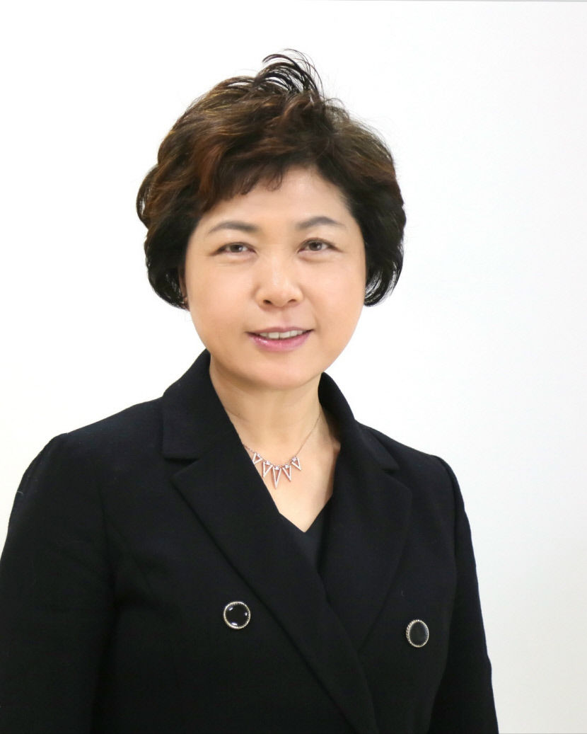 [토크 人사이드] 국민 건강 위해 힘 쏟는 의성 출신 김나경 아리바이오 부사장 세계 첫 먹는 치매 치료제 개발 전력…바이오의약품, 韓 새 동력 될 것