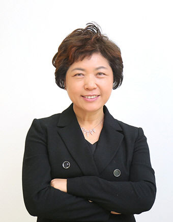 [토크 人사이드] 국민 건강 위해 힘 쏟는 의성 출신 김나경 아리바이오 부사장 세계 첫 먹는 치매 치료제 개발 전력…바이오의약품, 韓 새 동력 될 것