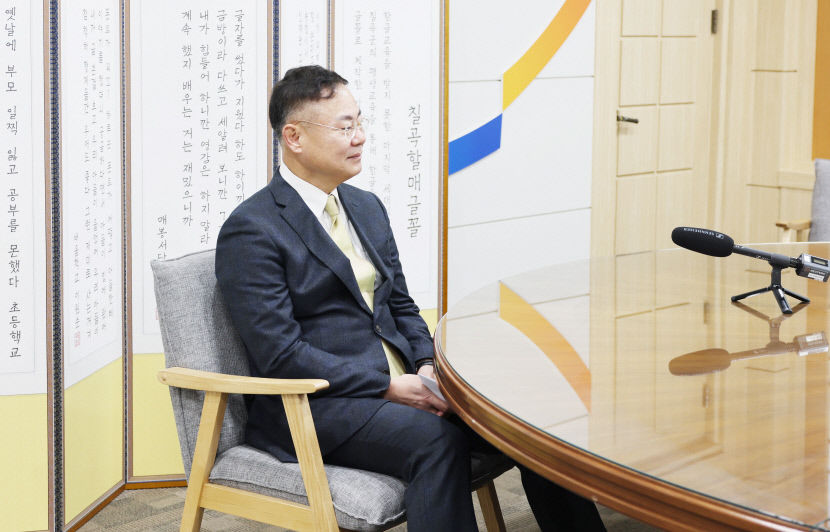 로이터 통신 등 세계 주요 외신도 주목한 칠곡 할매래퍼