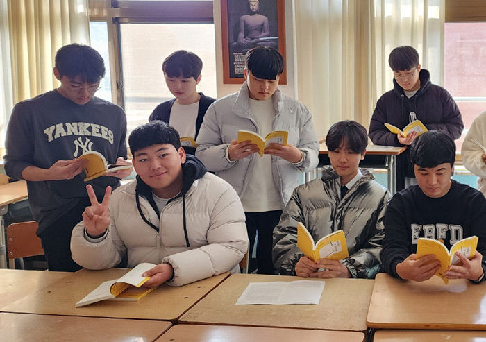 우리 이야기가 책으로 나왔어요…대구 학교들 그림책·시 창작집 발간