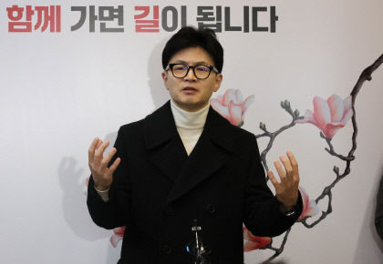국민의힘 조용한 현역중심 vs 민주 非明횡사 내홍…정반대 공천 양상