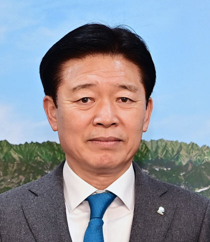 김석 삼우토건 대표, 대구 동구에 장학금 1000만원