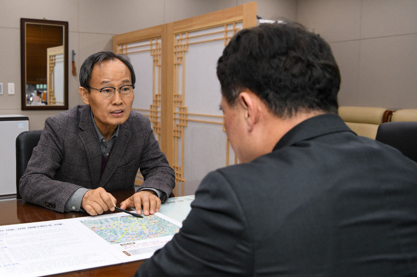 세종으로 달려간 이강덕 포항시장·박남서 영주시장 발품 행정