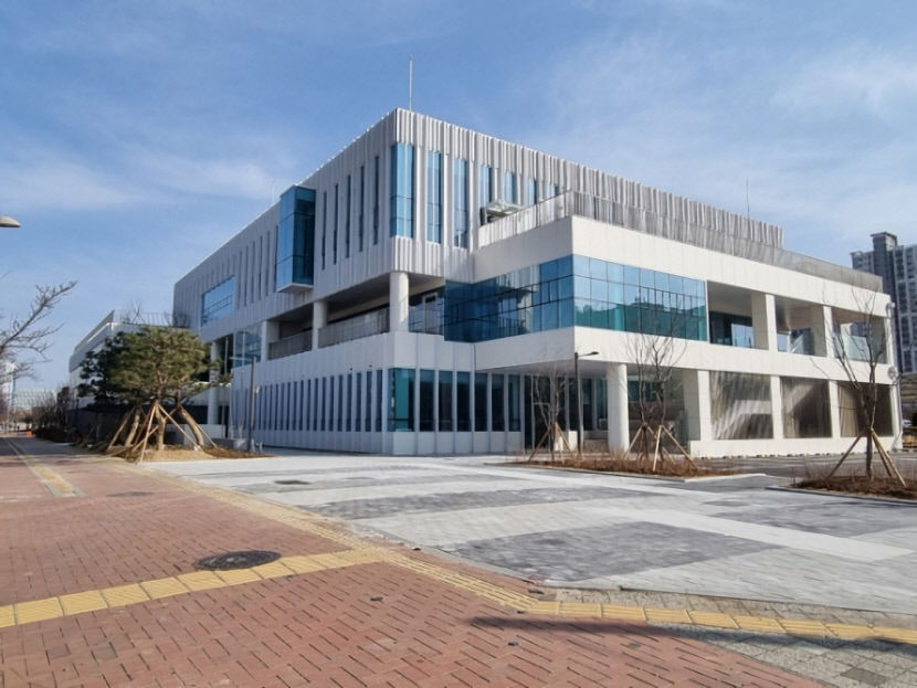 ‘부실공사 논란’ 대구 혁신도시 수영장 6월 오픈…市 책임소재 끝까지 따진다