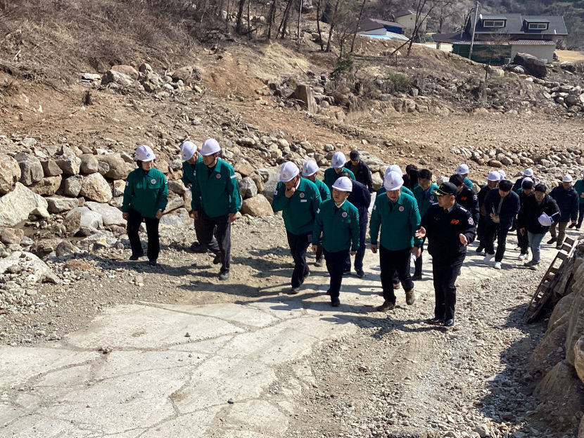소 잃고 외양간이라도 제대로 고쳐야…산림청장 예천 산사태 현장 찾아