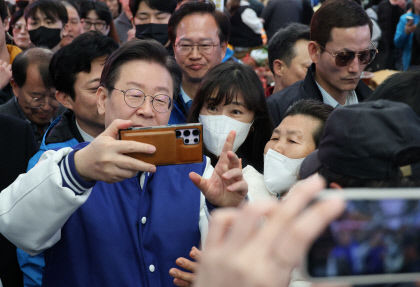 이재명 대표, 중원 표심 잡기 尹 잘했다면 2번 찍든 집에서 쉬어라